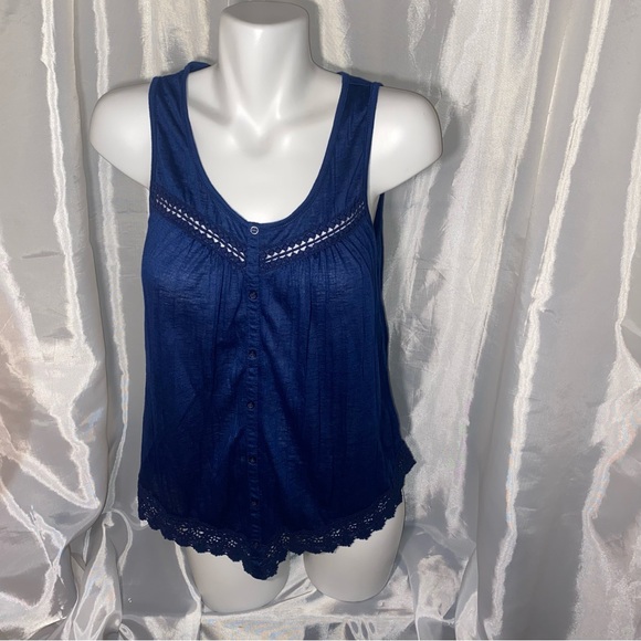 Signature I Studio, Size Medium, Navy Blue’ish, Lightweight, Sleeveless Top - Picture 7 of 11